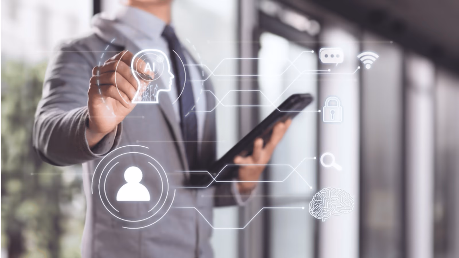 persona con una tablet en la mano simulando digitalización